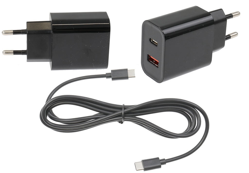 USB laturi. QC+PD USB-A/USB-C 2 m USB-C välijohto